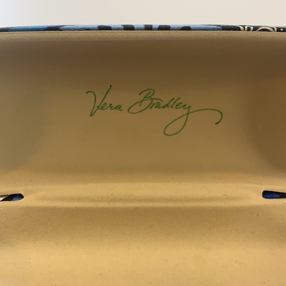 Vera Bradley clam shell eyeglass case blue, black and white fabric. - Picture 3 of 8